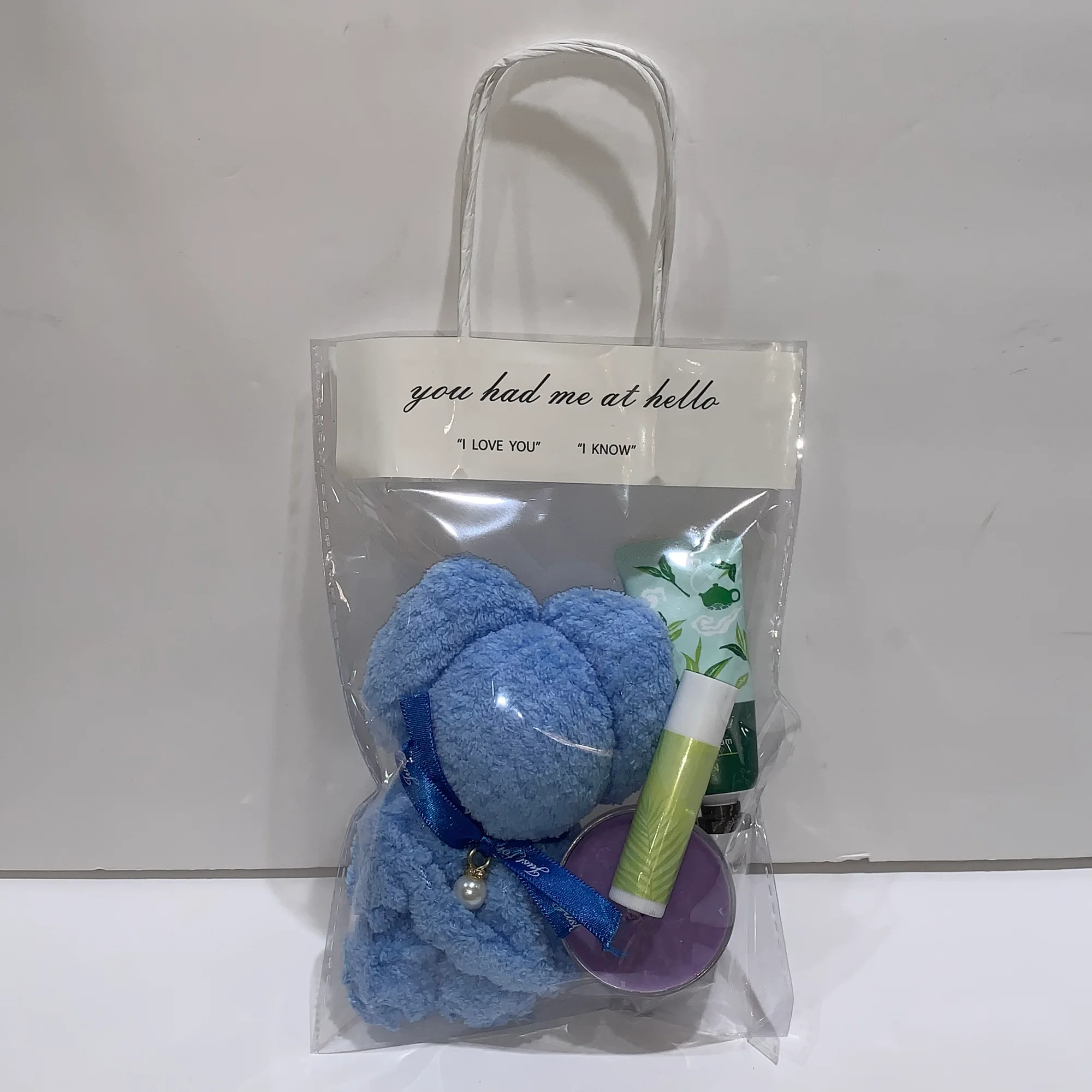 Hello Gift Bag – Mini Pamper Gift Set 🎀 product image 3