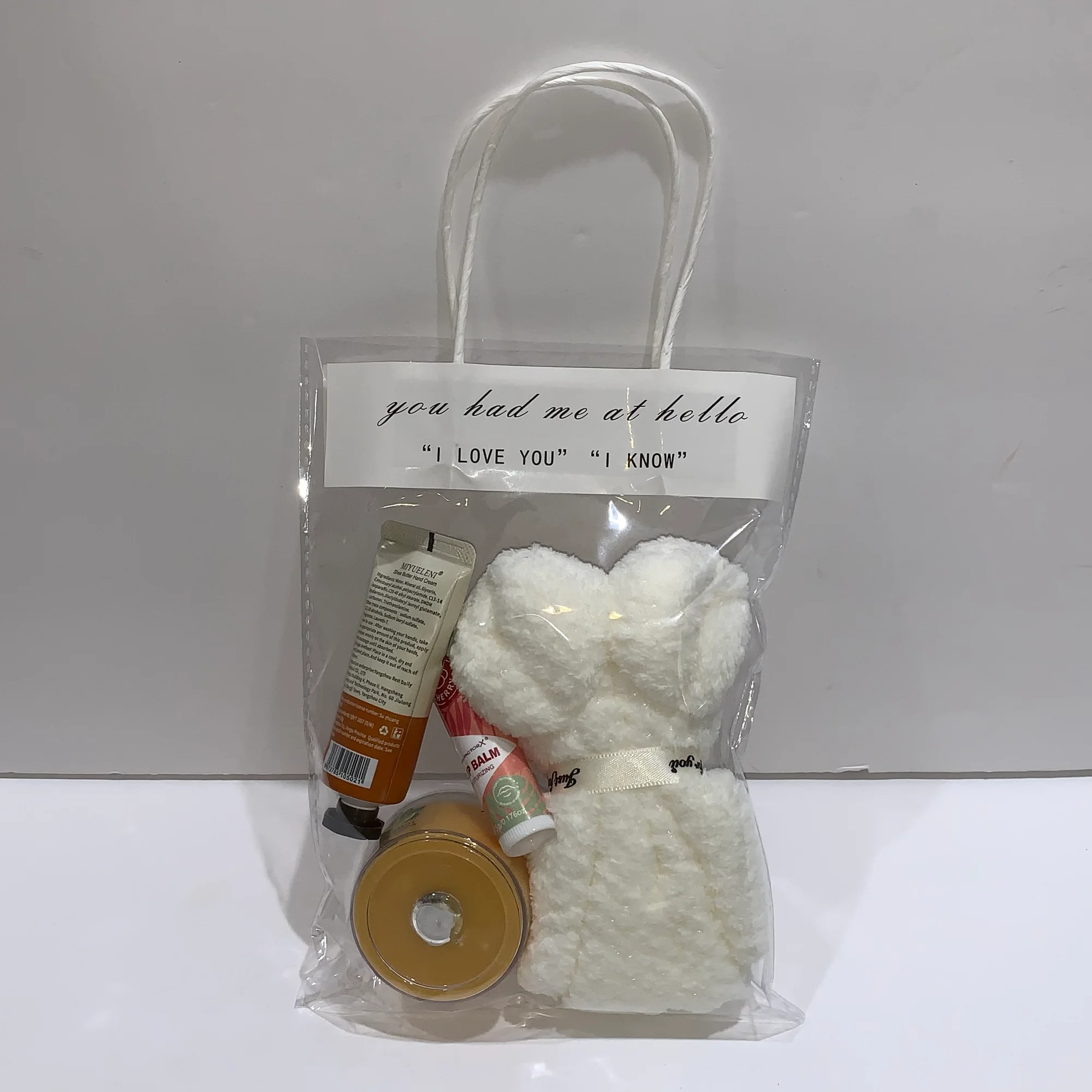 Hello Gift Bag – Mini Pamper Gift Set 🎀 product image 4